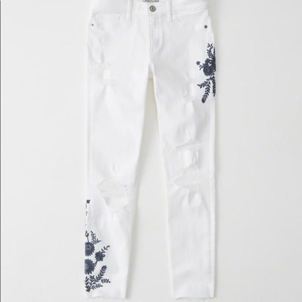 Abercrombie & Fitch Floral cropped jeans